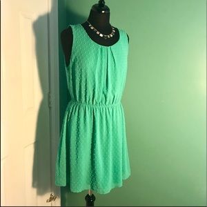 Super cute Elle green dress.  Sleeveless